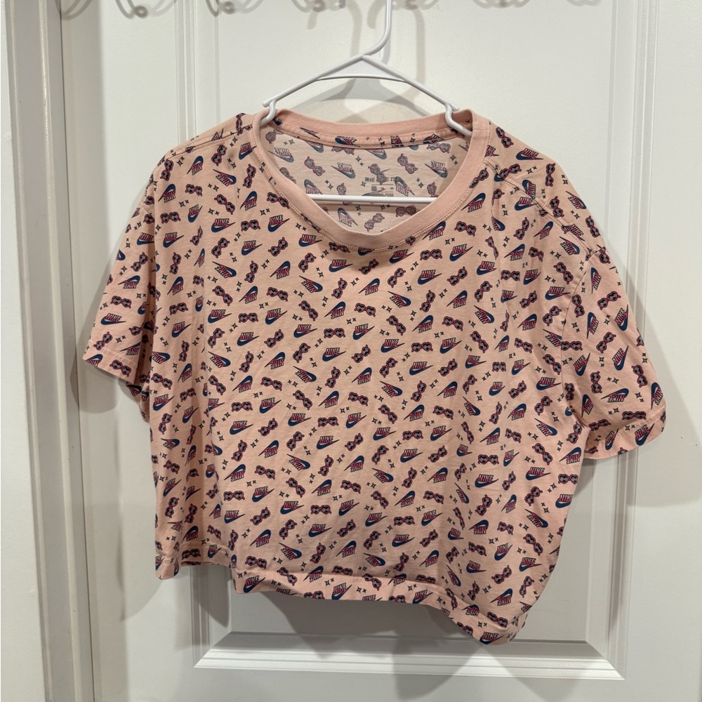 Nike Pink Graphic Short Sleeve Tee